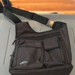 NEW Men’s Crossbody Messenger Bag